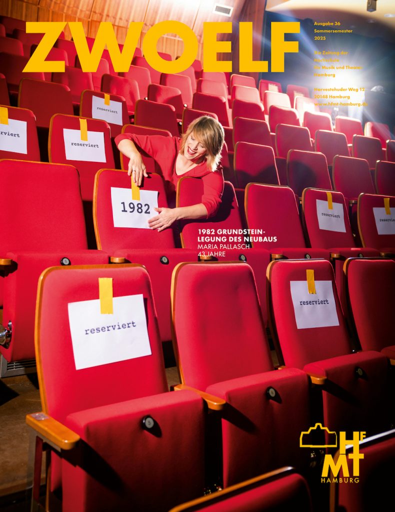 Cover der zwoelf, Nr. 36 (Hochschulmagazin der HfMT)