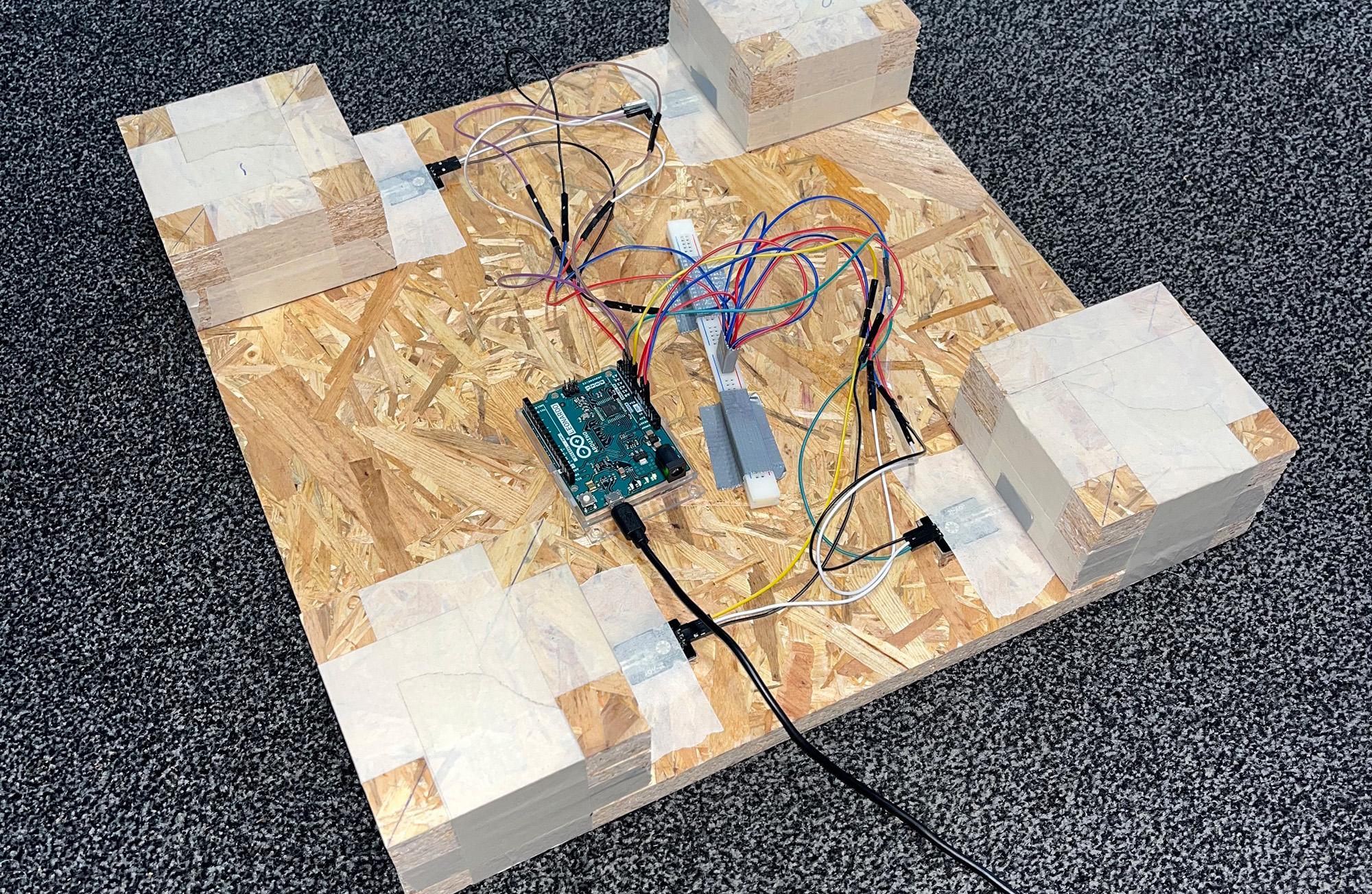 Ein Projekt in der Entwicklung: Seit November 2024 entwickelt der Sounddesigner Quirin Nebas im Artistic Research Lab interaktiv nutzbare Klangskulpturen | Foto: Quirin Nebas